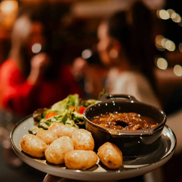 Stoverij met varkenswangetjes